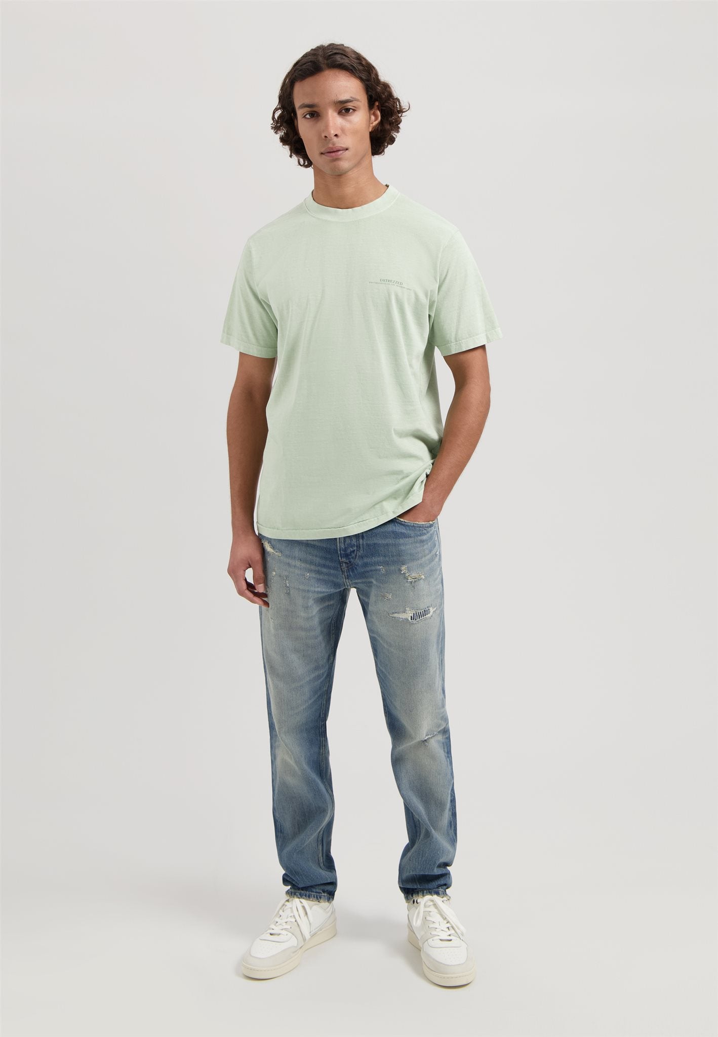 Nickolas Graphic Tee Sage